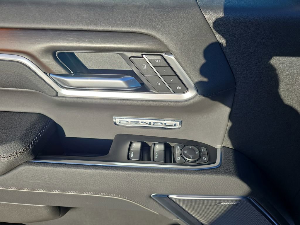 New 2026 GMC Sierra 1500 Denali w/ Denali Reserve Package AWD/4WD image 28