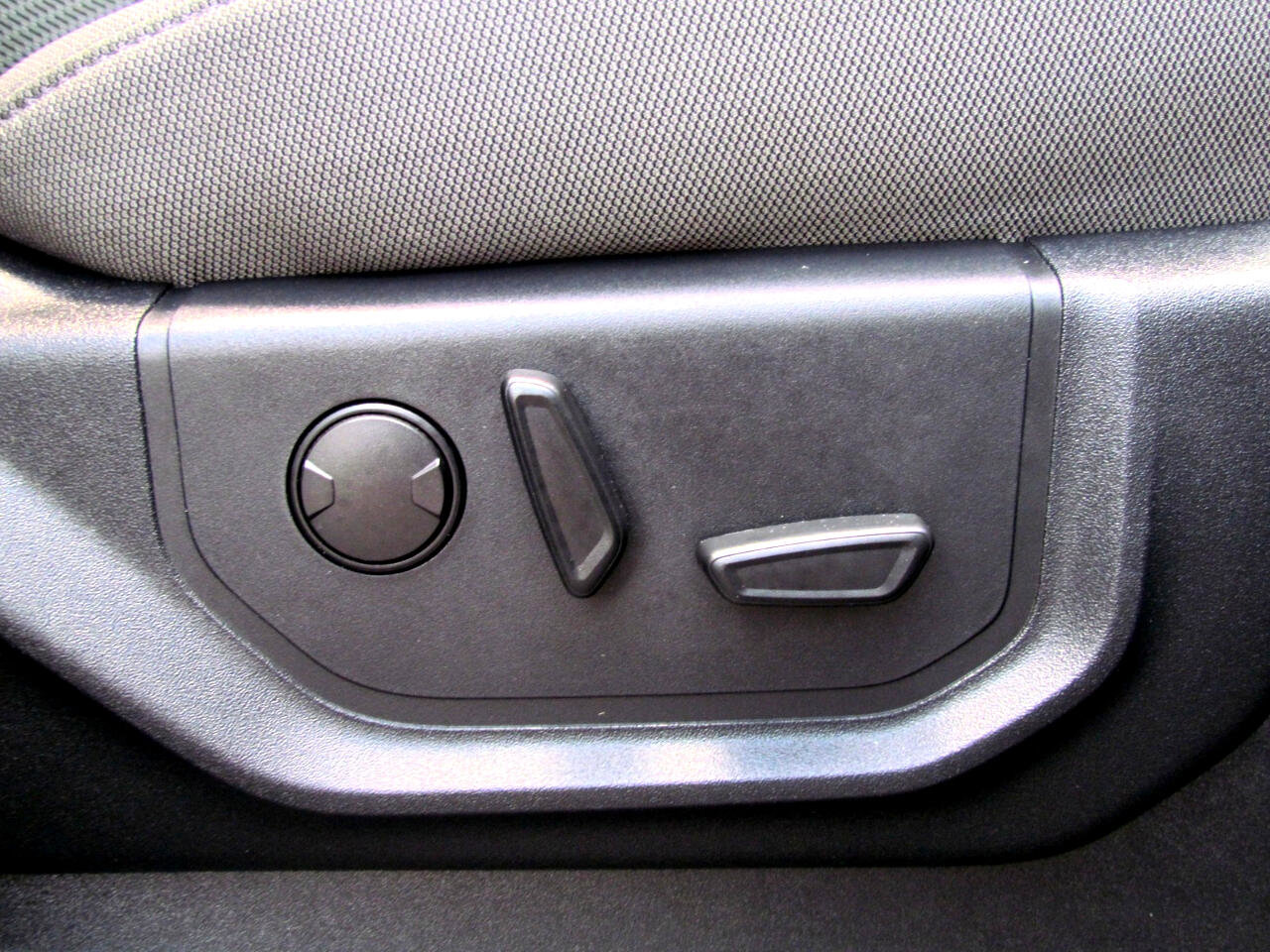 Used 2019 Ford F150 XLT w/ Equipment Group 302A Luxury image 19