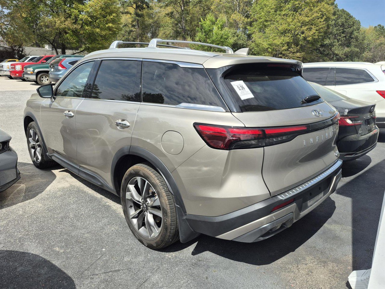 Used 2022 INFINITI QX60 Luxe w/ Cargo Package image 2