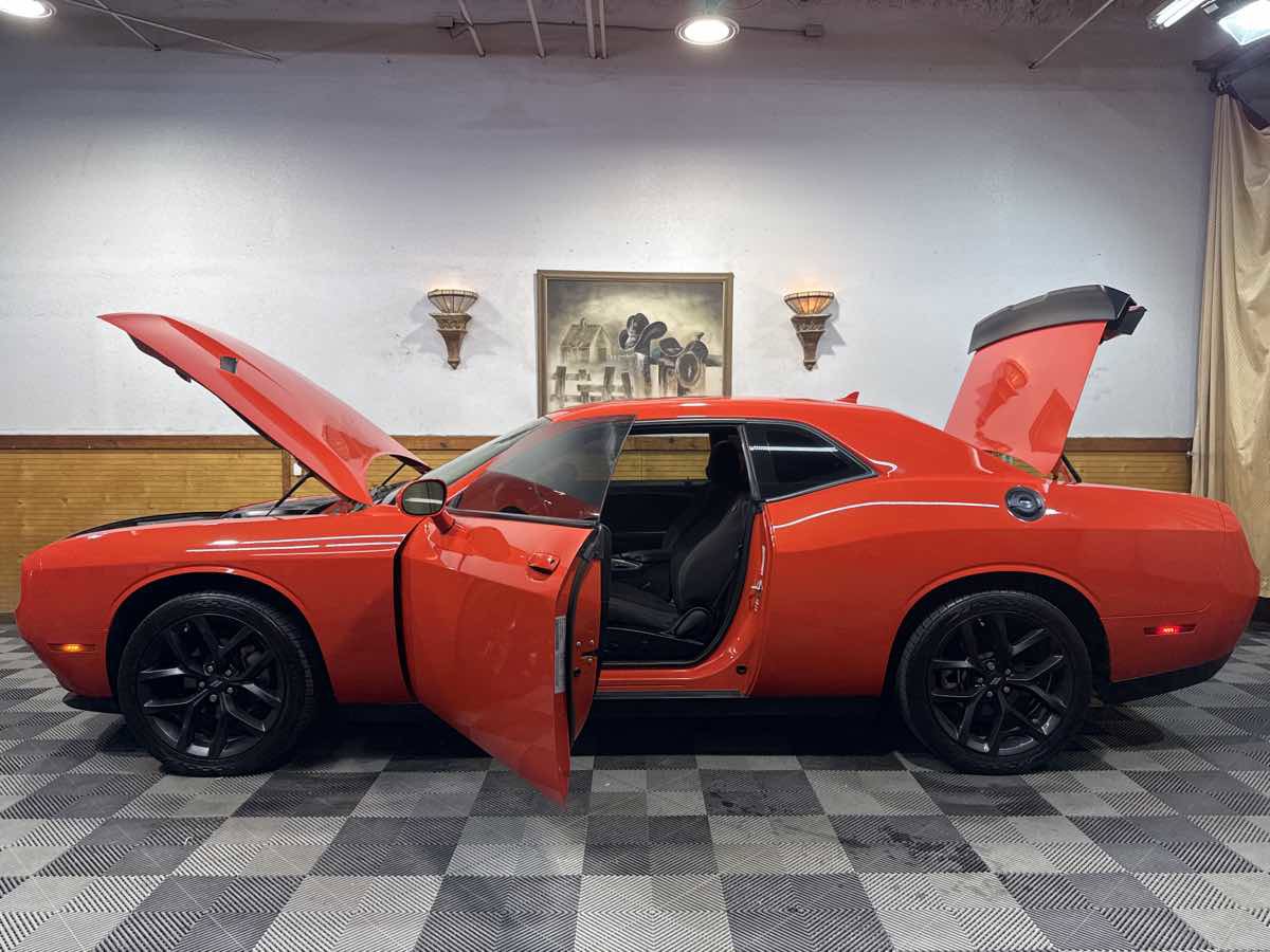 Used 2022 Dodge Challenger SXT w/ Blacktop Package image 13