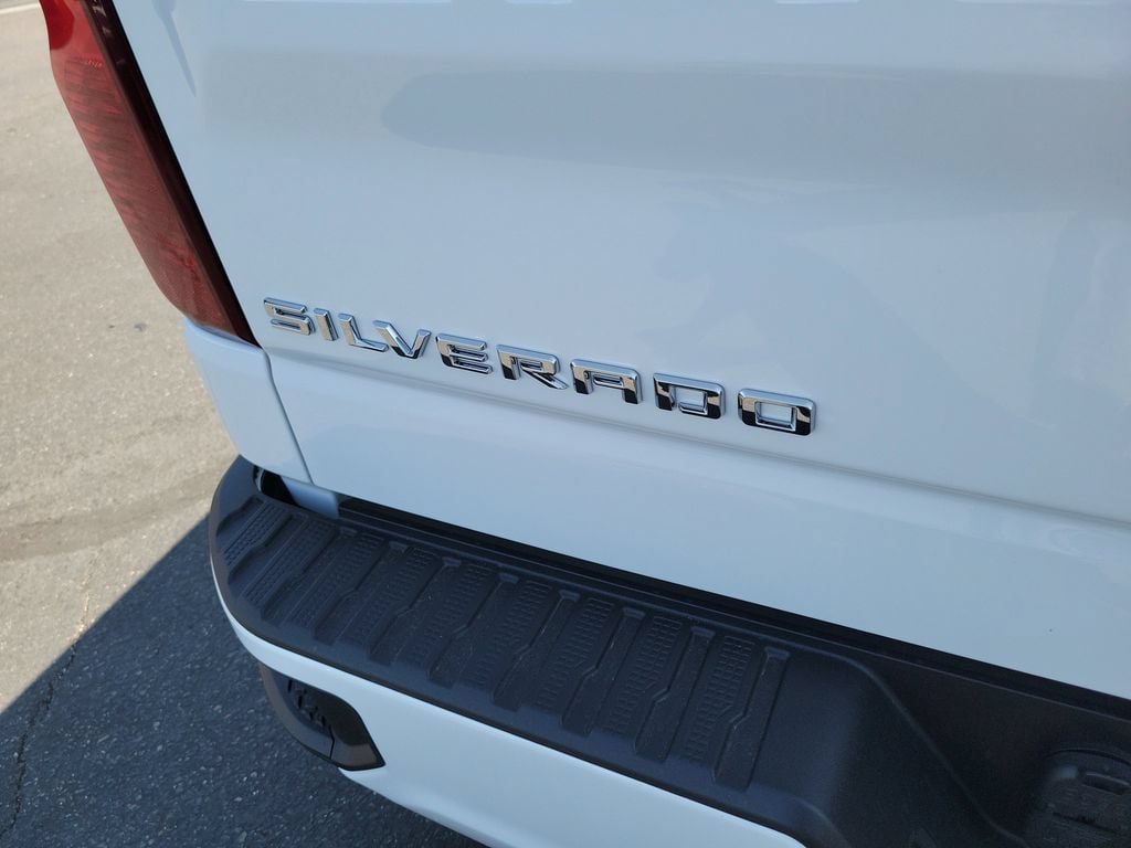 New 2026 Chevrolet Silverado 1500 Custom RWD image 19