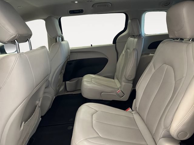 Used 2021 Chrysler Voyager Lxi FWD image 13
