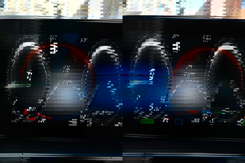 Used 2020 Mercedes-Benz GLS 450 4MATIC image 46