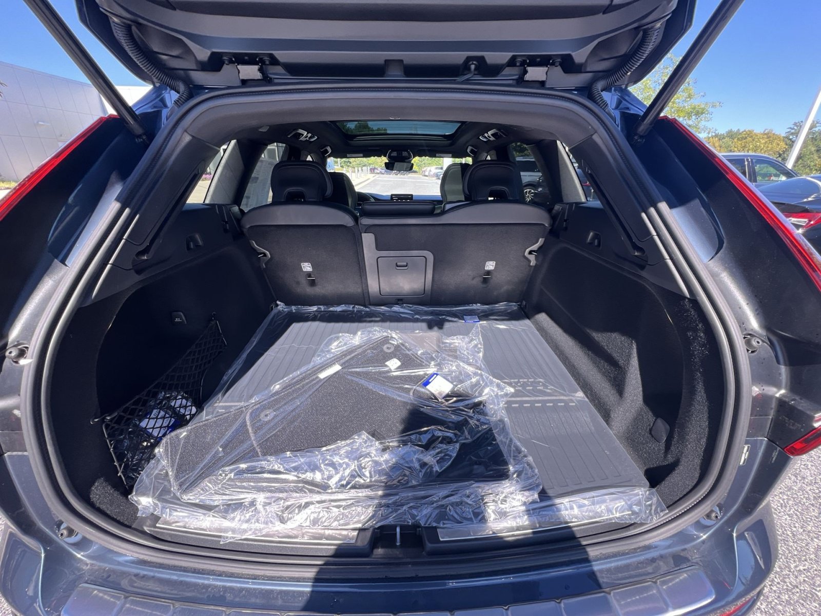 New 2026 Volvo XC60 T8 Ultra w/ Protection Package Premier AWD/4WD image 26