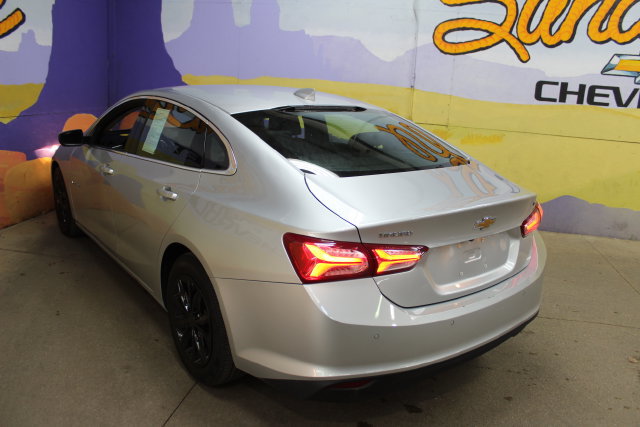 Used 2021 Chevrolet Malibu LT FWD image 6