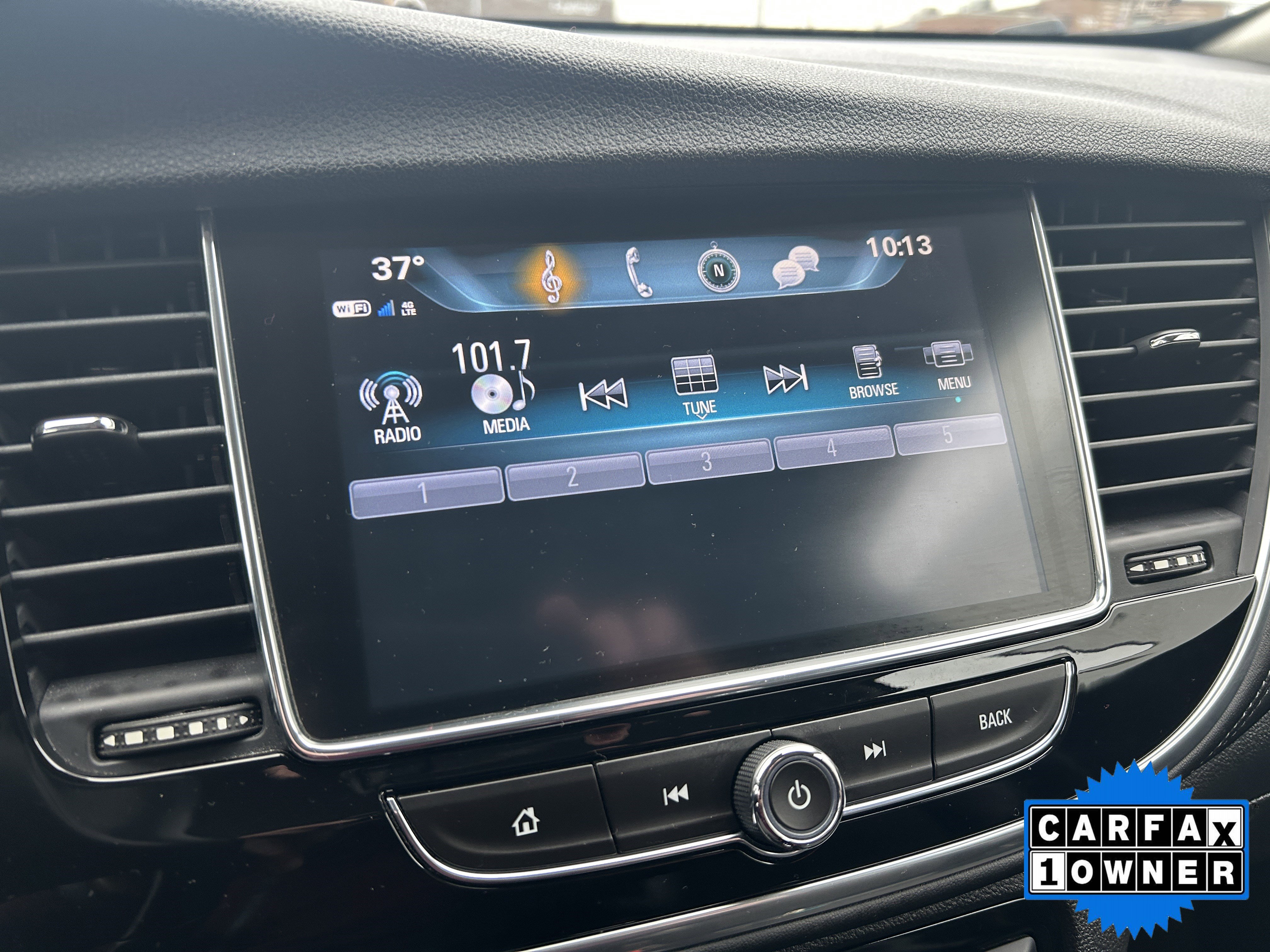 Used 2019 Buick Encore Sport Touring image 18