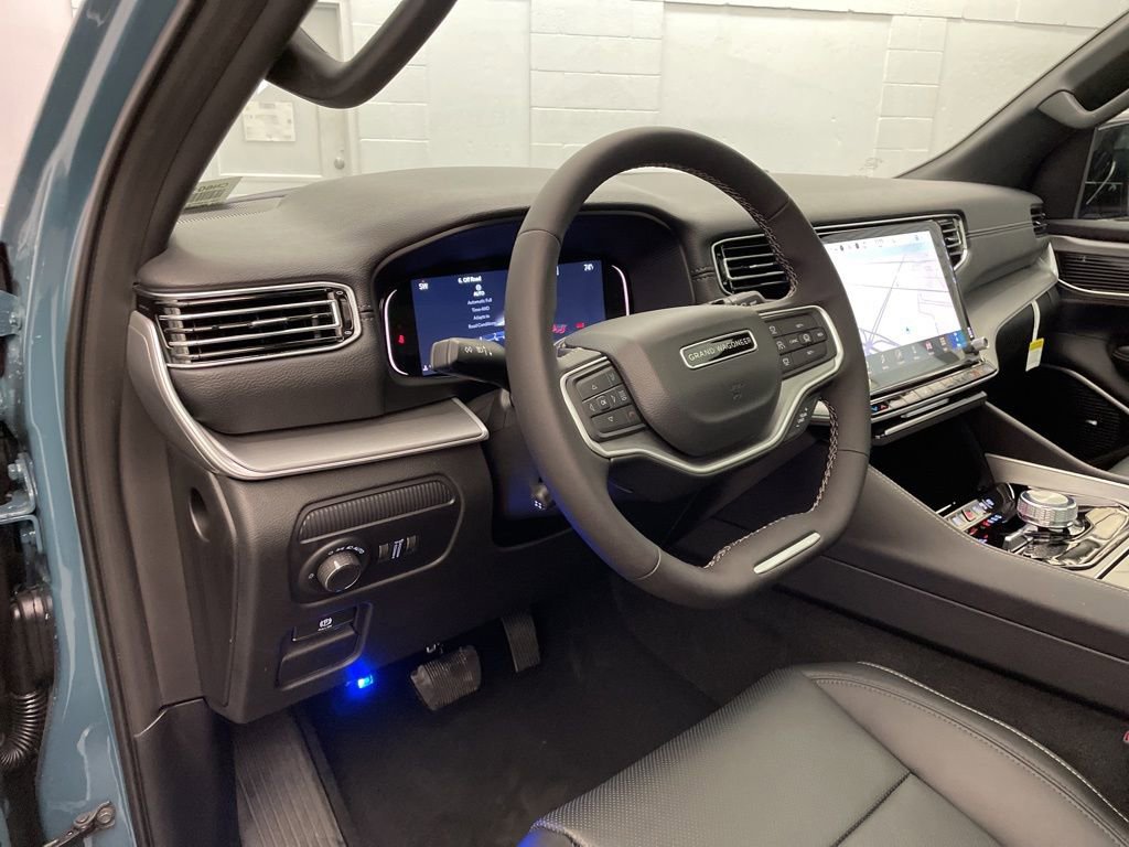 New 2026 Jeep Grand Wagoneer 4WD w/ Premium Group I image 17