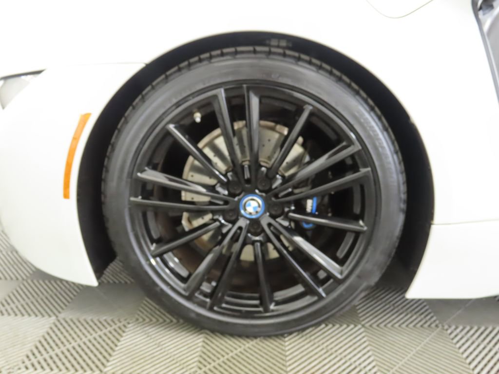 Used 2019 BMW i8 Roadster image 33
