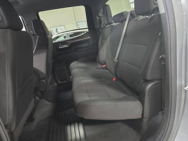 Used 2025 Chevrolet Silverado 1500 LT AWD/4WD image 17