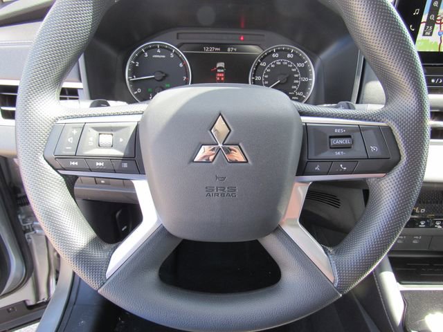 New 2026 Mitsubishi Outlander ES image 29