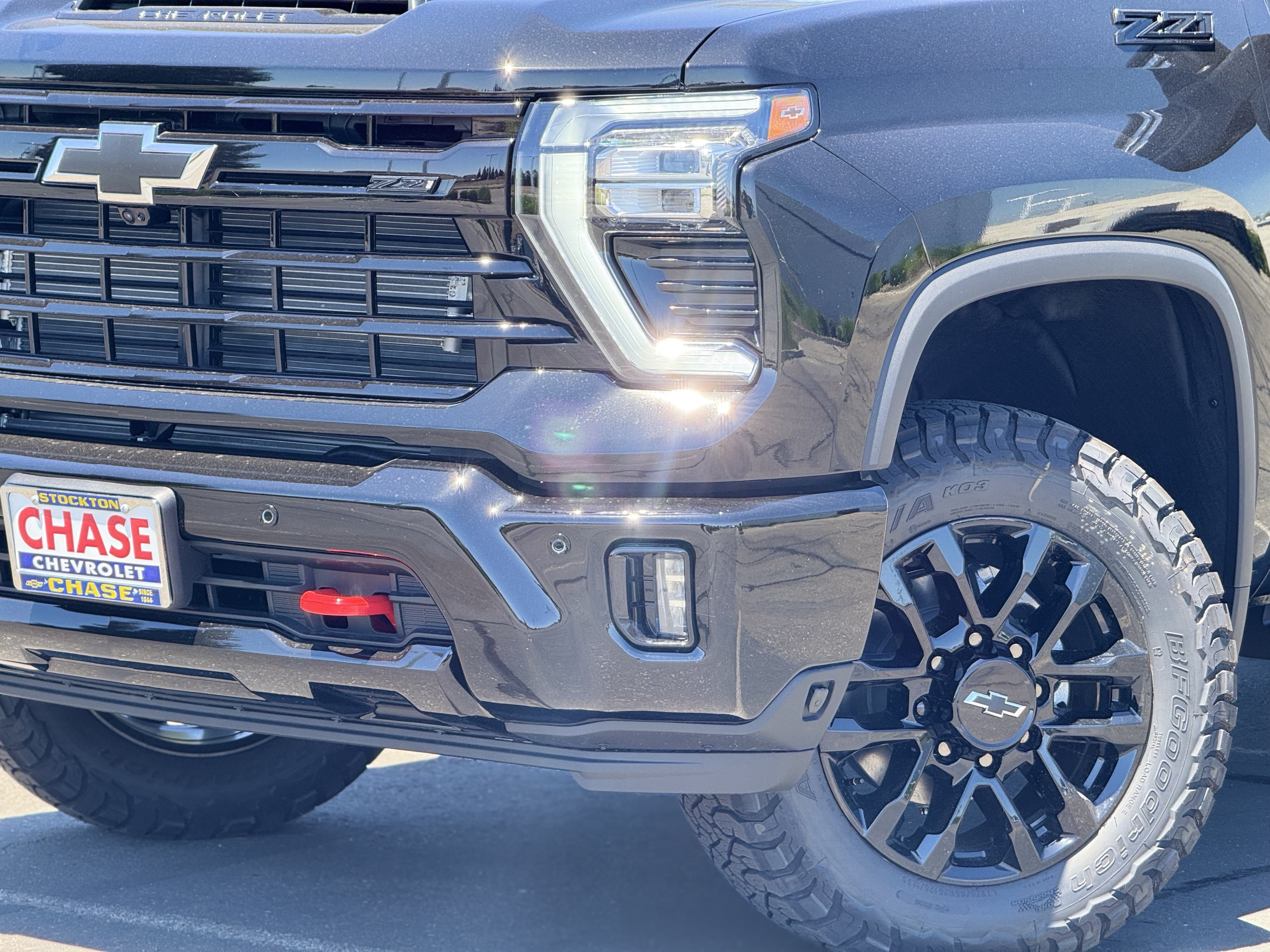 New 2026 Chevrolet Silverado 2500 LT w/ Trail Boss Package AWD/4WD image 3