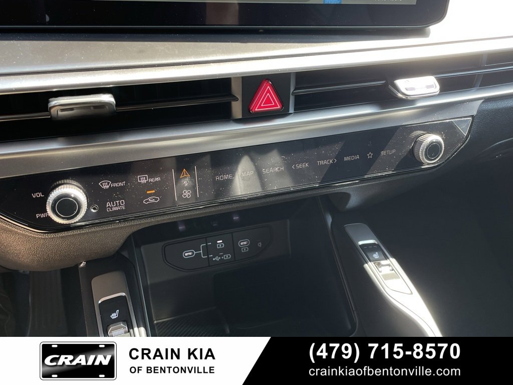 New 2025 Kia Sorento S image 17