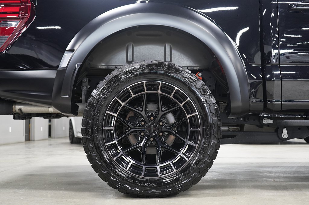 Used 2025 Ford F150 Raptor AWD/4WD image 37
