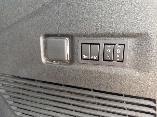 Used 2026 GMC Yukon XL Denali w/ LPO, Floor Liner Package AWD/4WD image 26