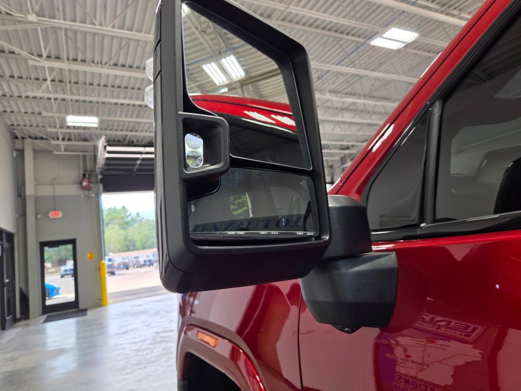 Used 2024 GMC Sierra 2500 AT4 w/ Technology Package AWD/4WD image 17