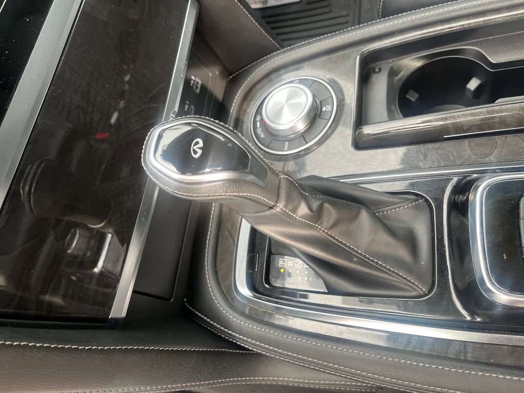 Used 2024 INFINITI QX80 Luxe AWD/4WD image 25