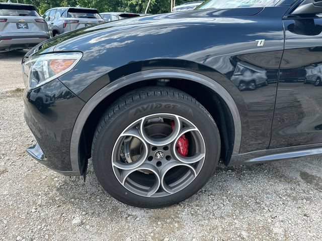 Used 2023 Alfa Romeo Stelvio Ti w/ Active Assist Plus Package AWD/4WD image 36