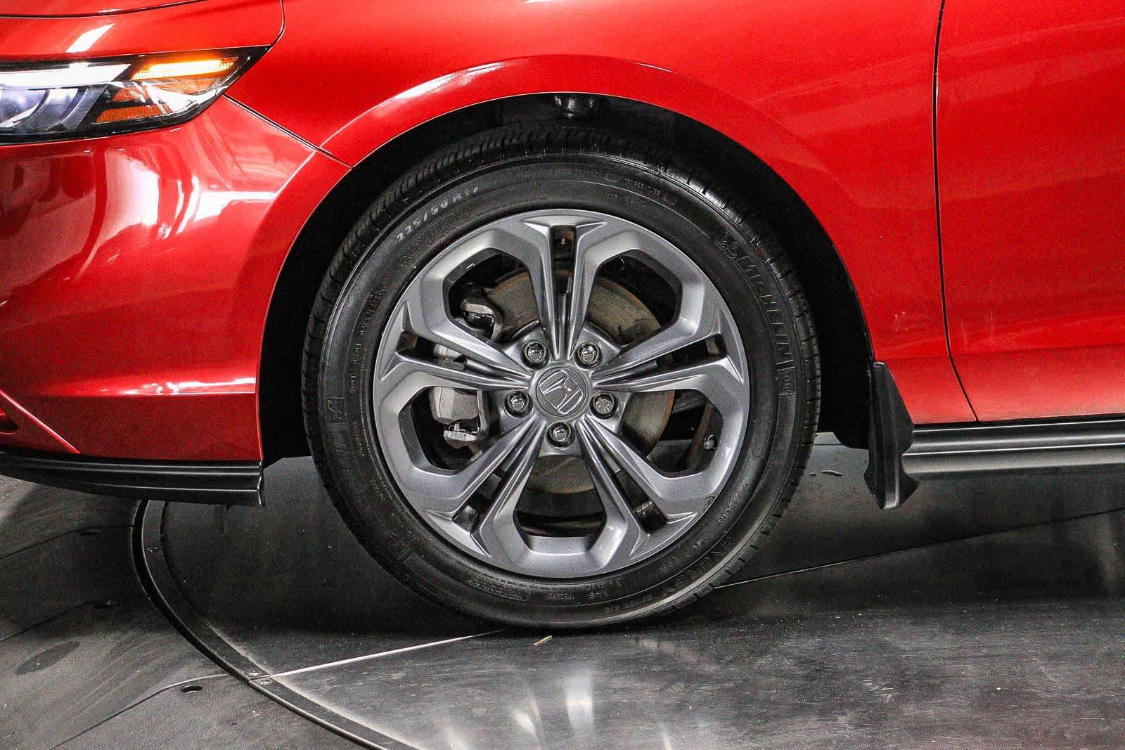 Used 2023 Honda Accord EX image 9