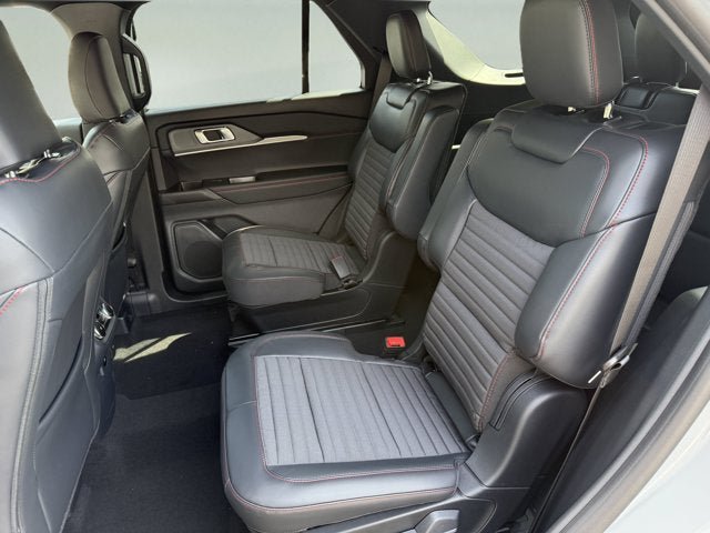 New 2027 Ford Explorer ST-Line AWD/4WD image 9