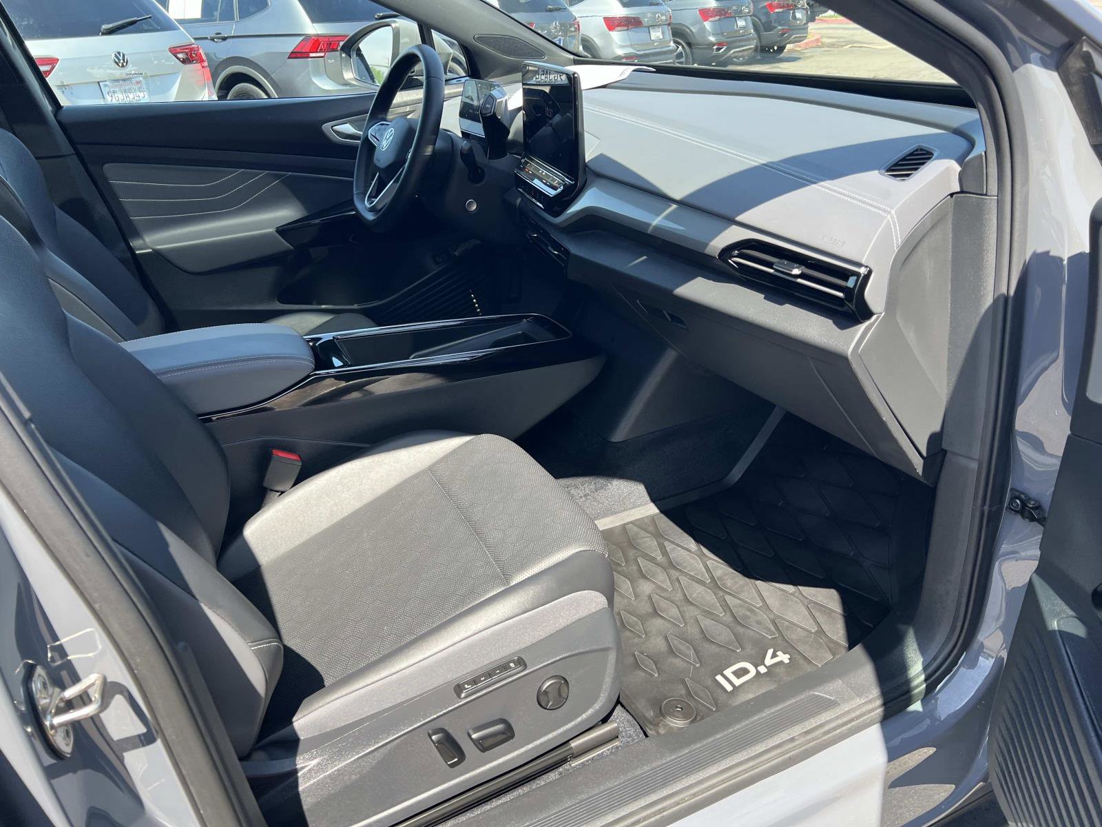 Certified 2023 Volkswagen ID.4 S RWD image 31
