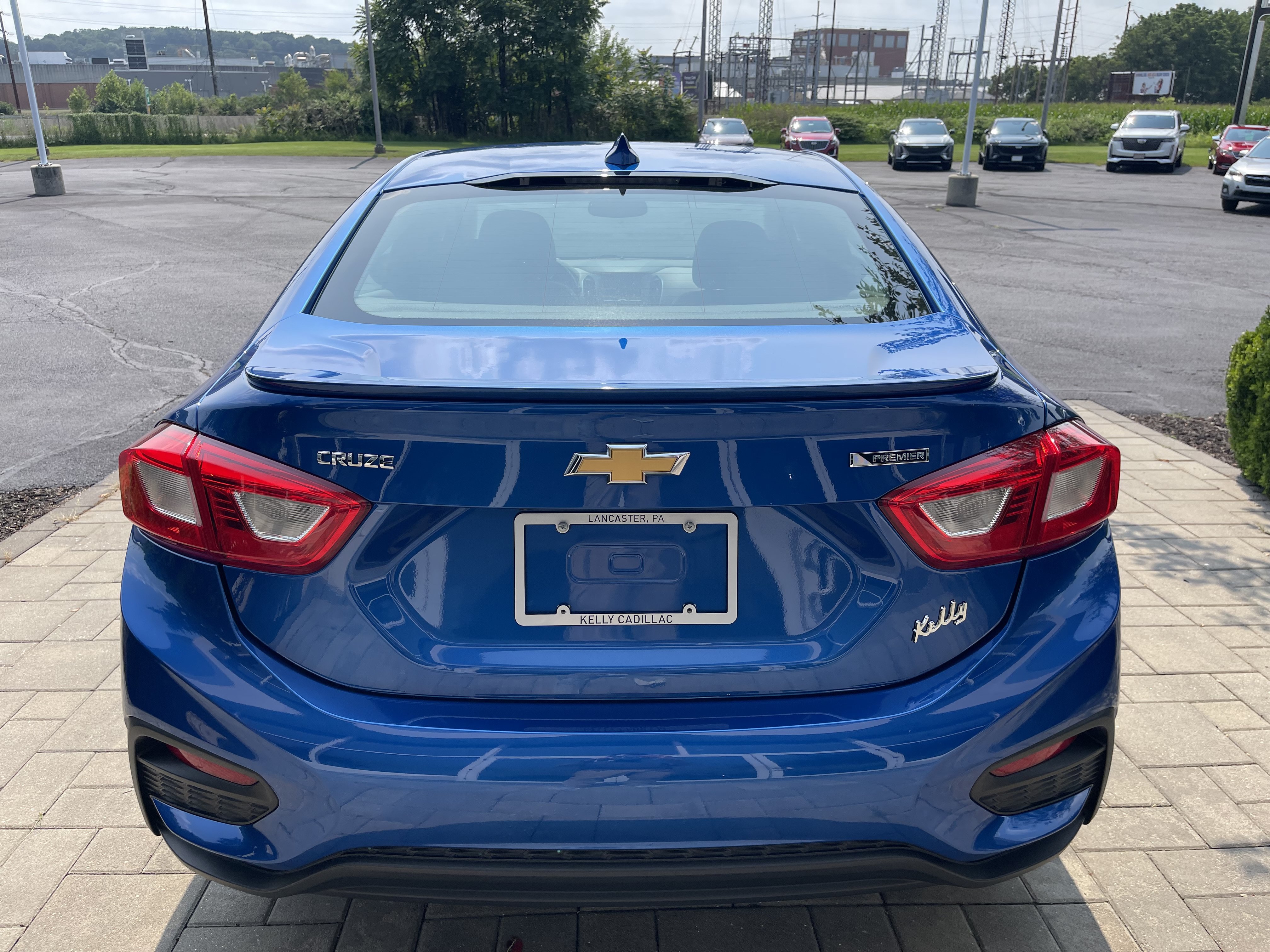 Used 2017 Chevrolet Cruze Premier w/ RS Package FWD image 7