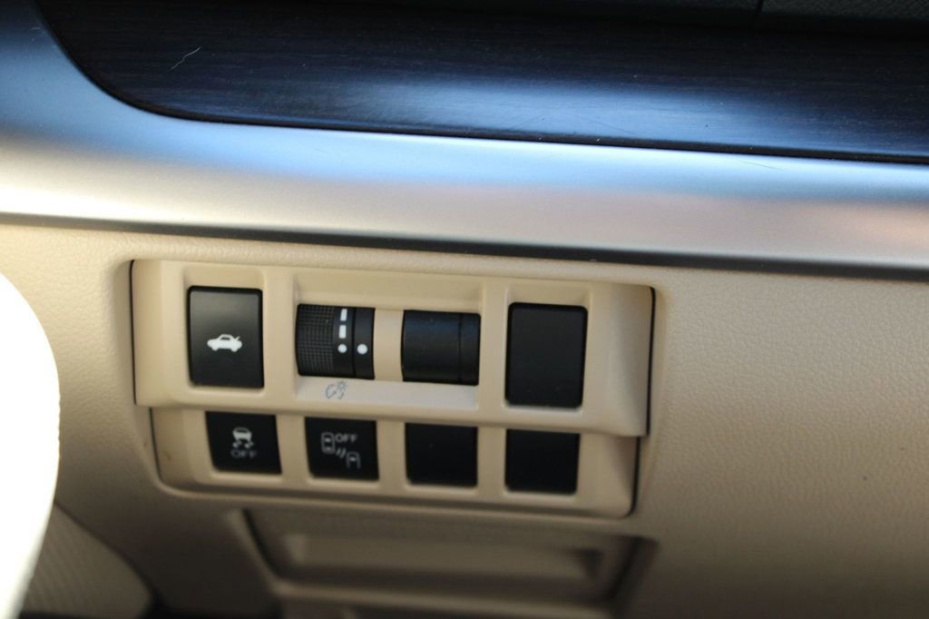 Used 2015 Subaru Legacy 2.5i Limited image 25