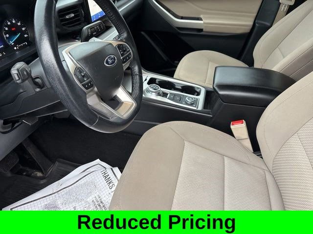 Used 2022 Ford Explorer XLT image 11