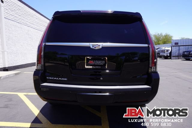 Used 2018 Cadillac Escalade Premium Luxury AWD/4WD image 76