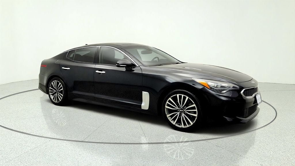 Used 2018 Kia Stinger Premium AWD/4WD image 3