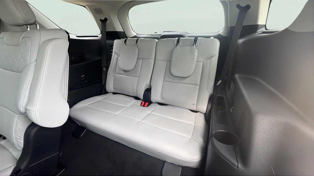 New 2026 Ford Explorer Platinum w/ LUX Leather Package AWD/4WD image 17