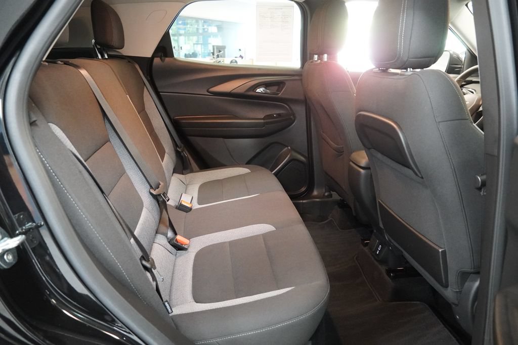 Used 2023 Chevrolet TrailBlazer LT w/ Convenience Package FWD image 29