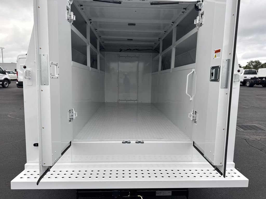 New 2026 Ford E-350 and Econoline 350 Super Duty w/ Power Equipment Group RWD image 25