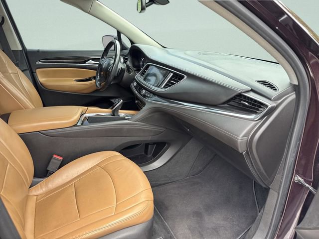Used 2018 Buick Enclave Essence FWD image 19