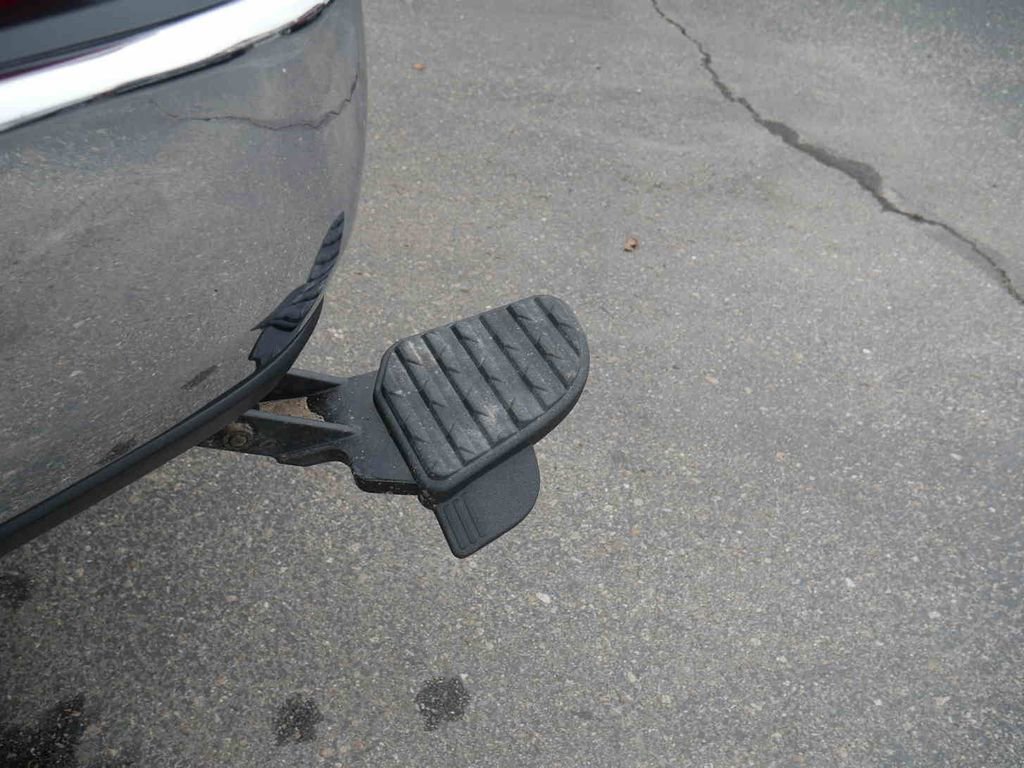 Used 2026 RAM 3500 Tradesman w/ Chrome Appearance Group image 8