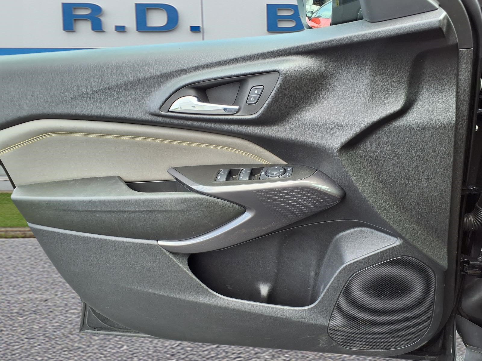 Certified 2024 Chevrolet Trax ACTIV FWD image 9