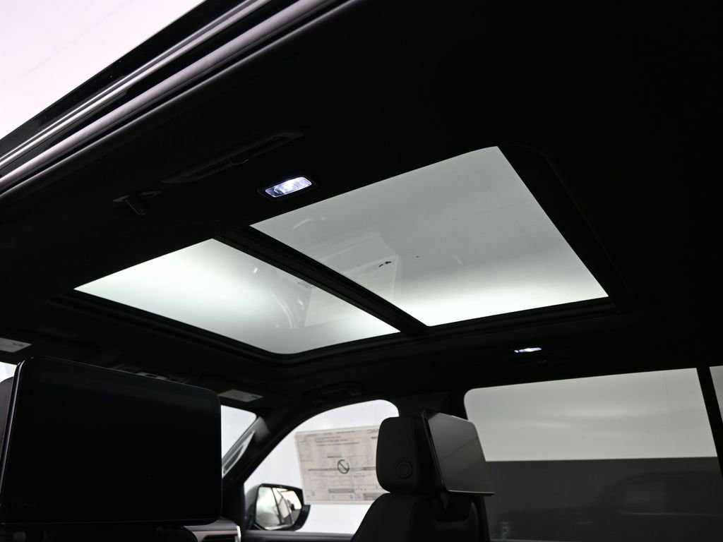 New 2026 GMC Yukon XL Denali image 26