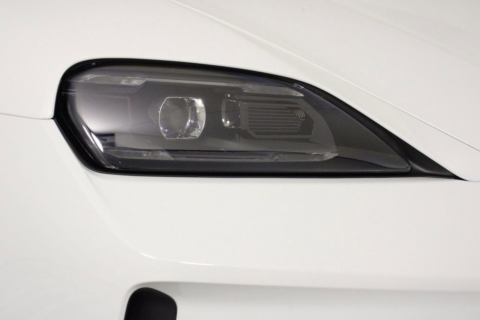 Certified 2025 Porsche Taycan image 26