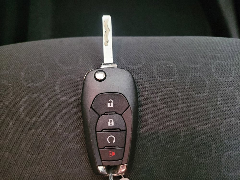 Used 2022 Chevrolet Trax LS w/ Tint and Cruise Package AWD/4WD image 32