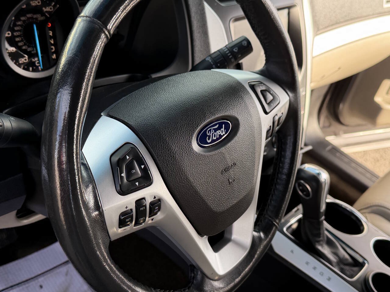 Used 2013 Ford Explorer XLT FWD image 7