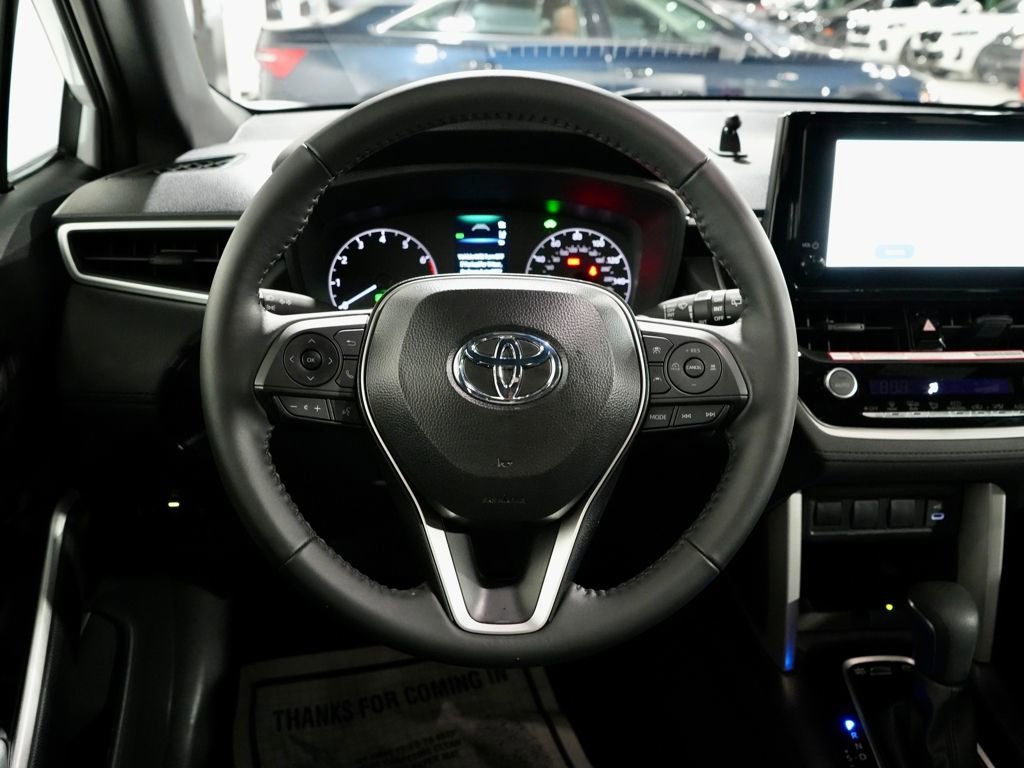 Used 2025 Toyota Corolla Cross AWD Hybrid image 16