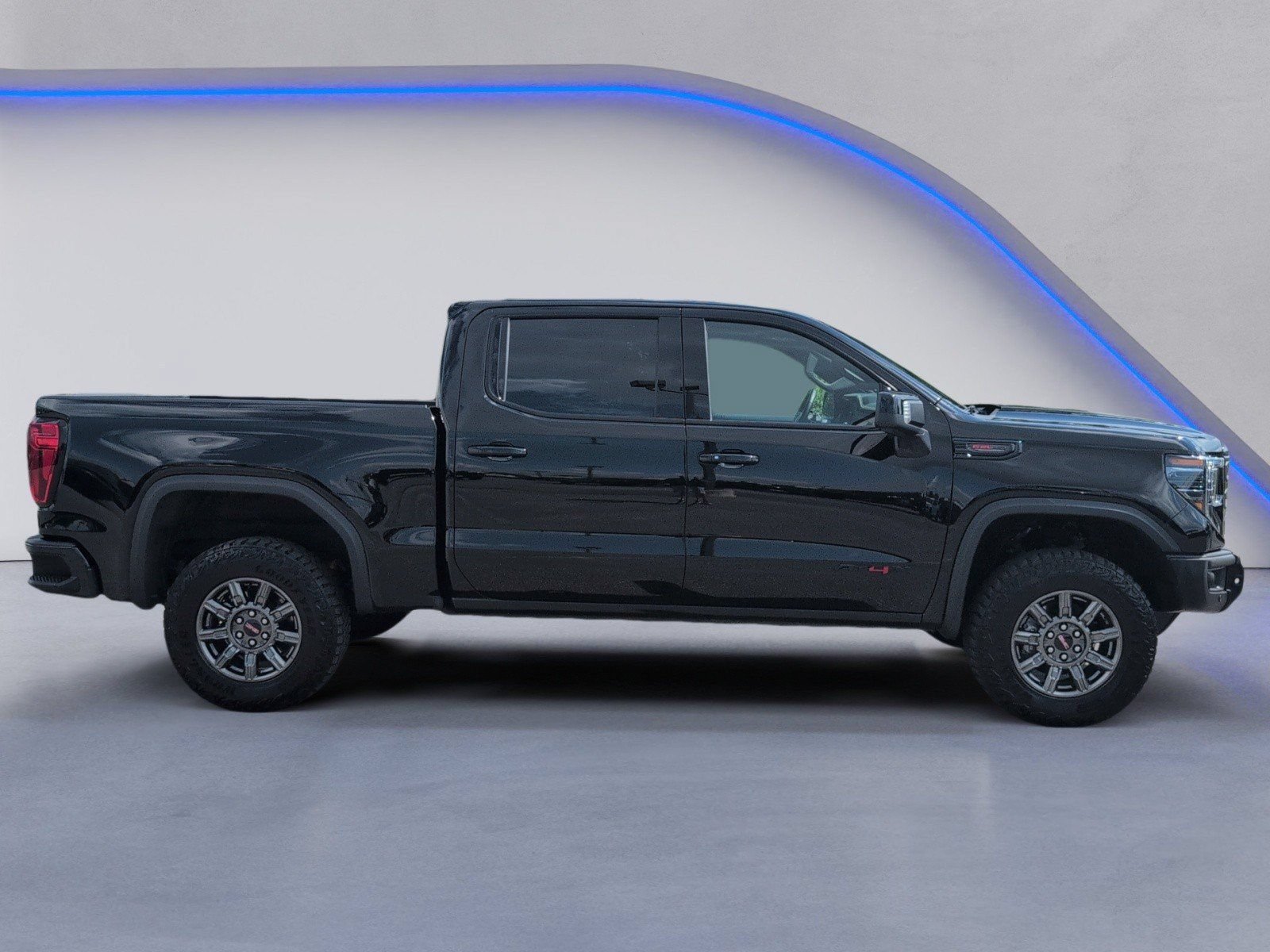 Used 2026 GMC Sierra 1500 AT4X w/ LPO, Black Badging Package AWD/4WD image 12