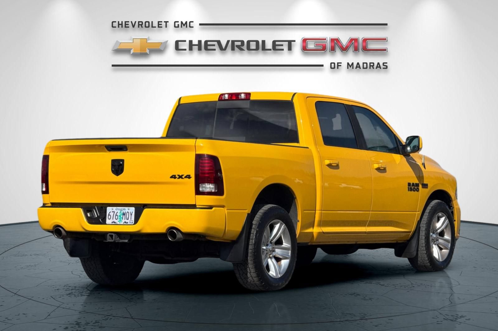 Used 2016 RAM 1500 Sport w/ Stinger Yellow Sport Package AWD/4WD image 3