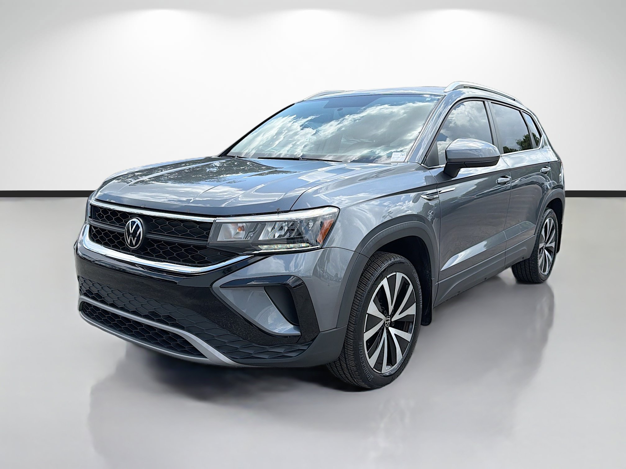 Used 2022 Volkswagen Taos SE FWD image 7