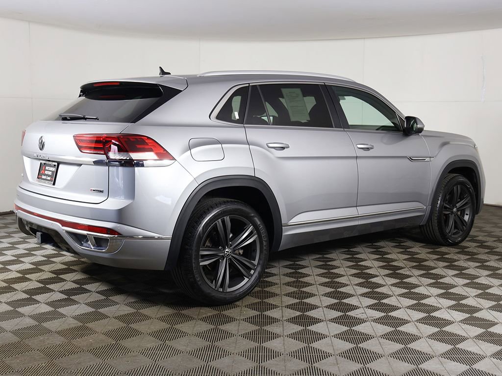 Used 2022 Volkswagen Atlas Cross Sport SEL R-Line image 12