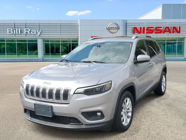 Used 2019 Jeep Cherokee Latitude w/ Popular Appearance Group FWD image 2