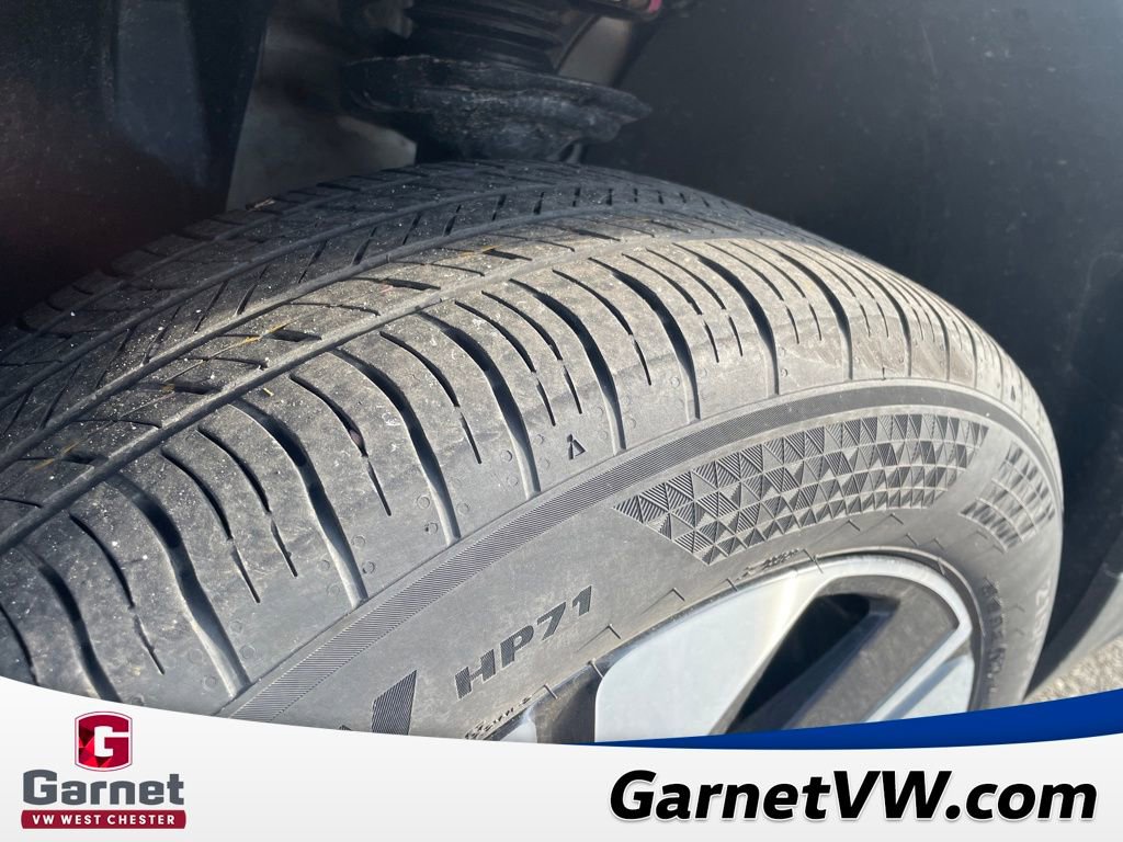 Used 2024 Volkswagen Taos SE image 12