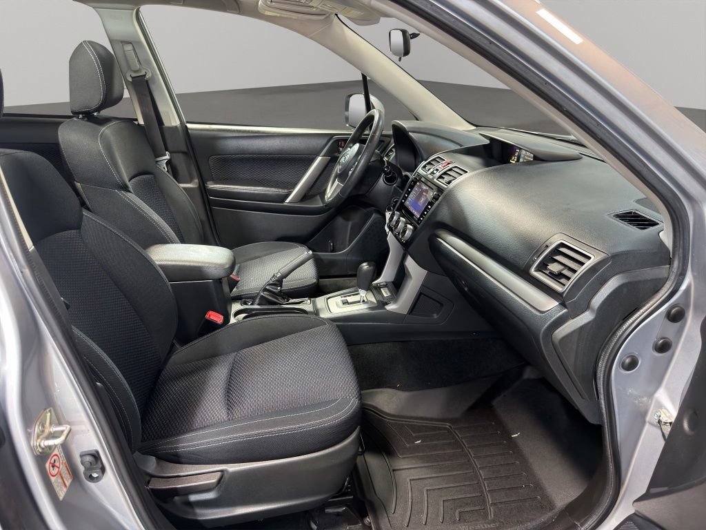 Used 2018 Subaru Forester 2.5i Premium AWD/4WD image 21