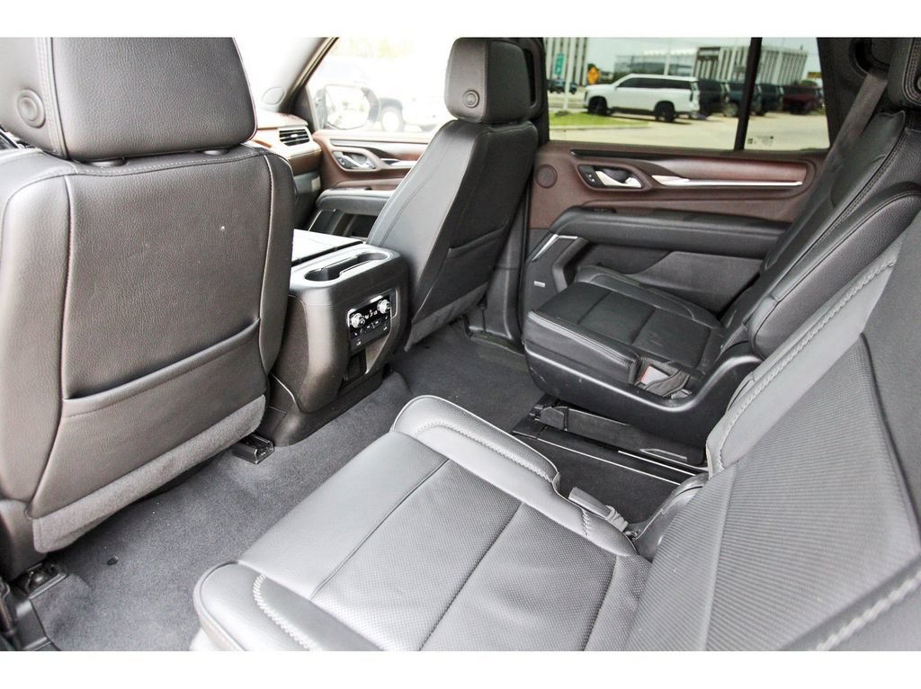 Used 2022 GMC Yukon Denali AWD/4WD image 11
