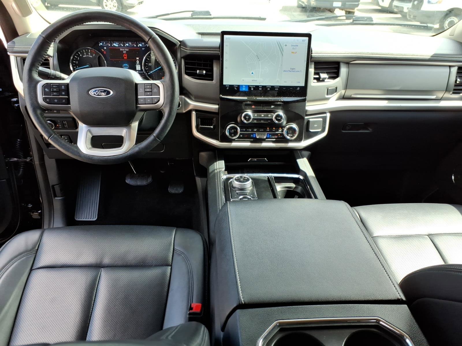Used 2023 Ford Expedition XLT AWD/4WD image 15