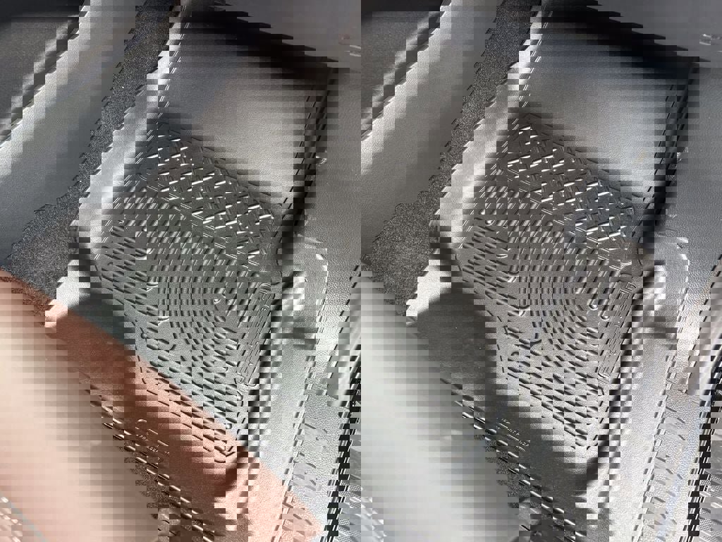 New 2026 Ford F150 Lariat w/ Equipment Group 502A High image 22